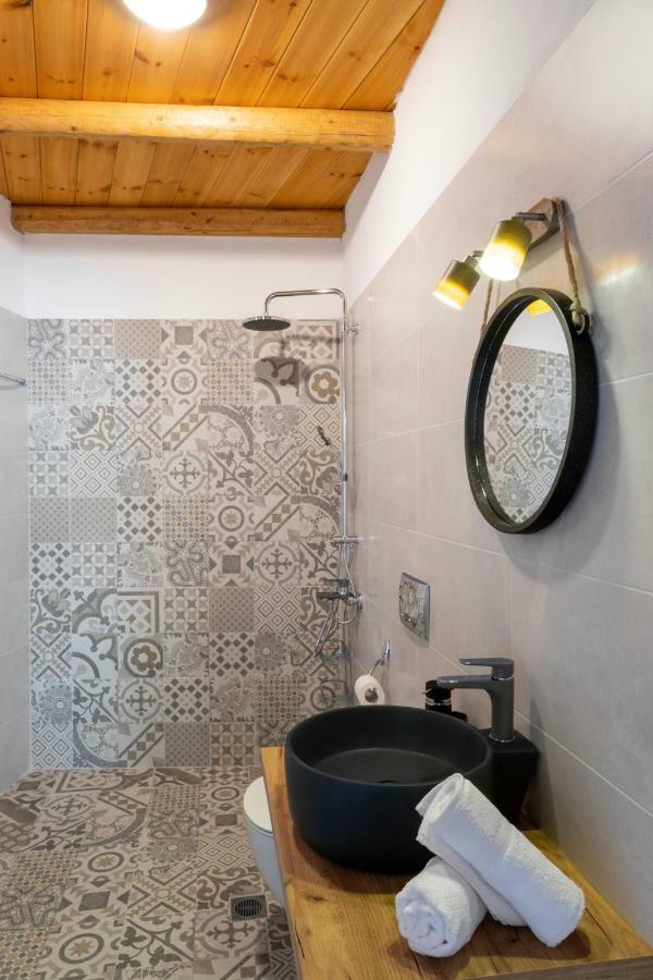 Marilena Natural Stone House, By Hellocrete Pigí Exteriér fotografie