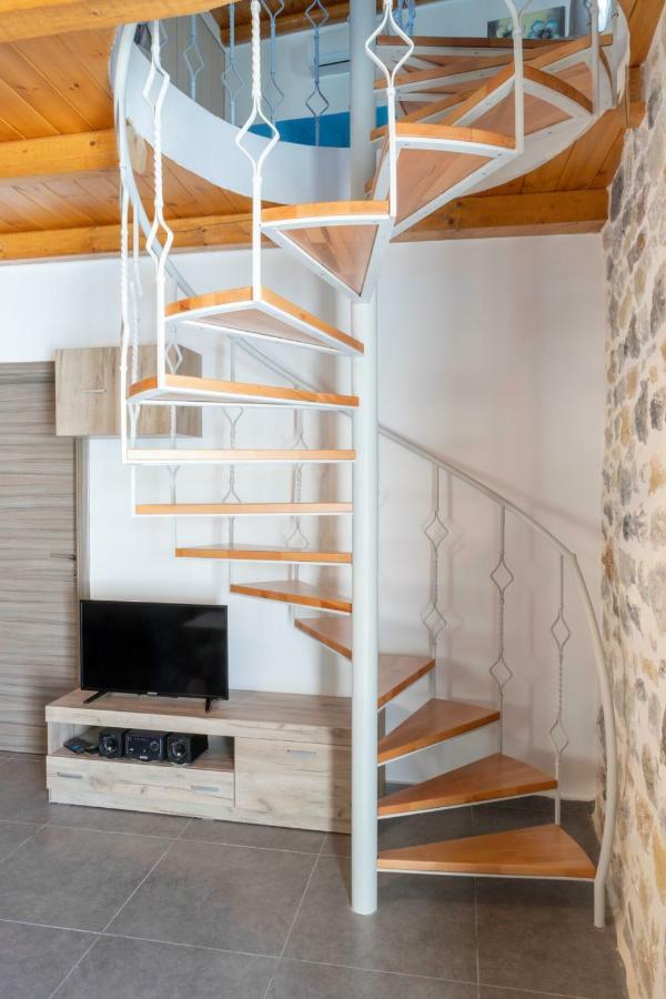 Marilena Natural Stone House, By Hellocrete Pigí Exteriér fotografie